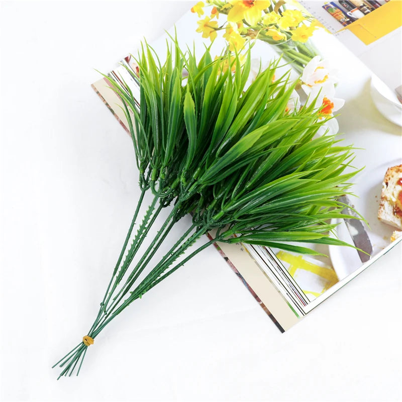 GreenMeadow – 10PCS Artificial Grass & Shrubs Bundle