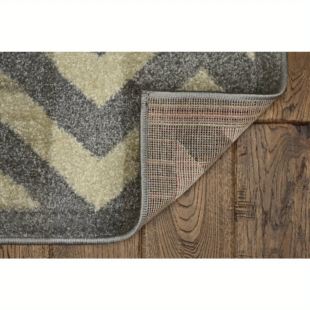 Corfu Chevron – Grey & Cream Geometric Area Rug (44"x6")