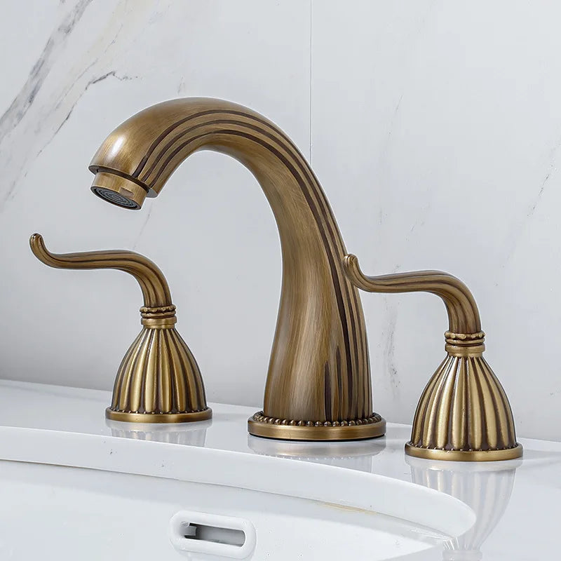 Heritage Brass – Antique 3-Hole Bathroom Faucet