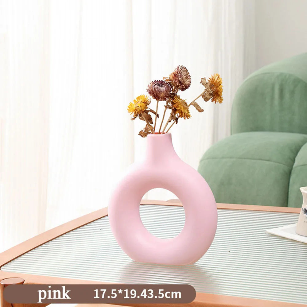 Nordic Bloom – Donut-Shaped Circle Vase (Plastic)
