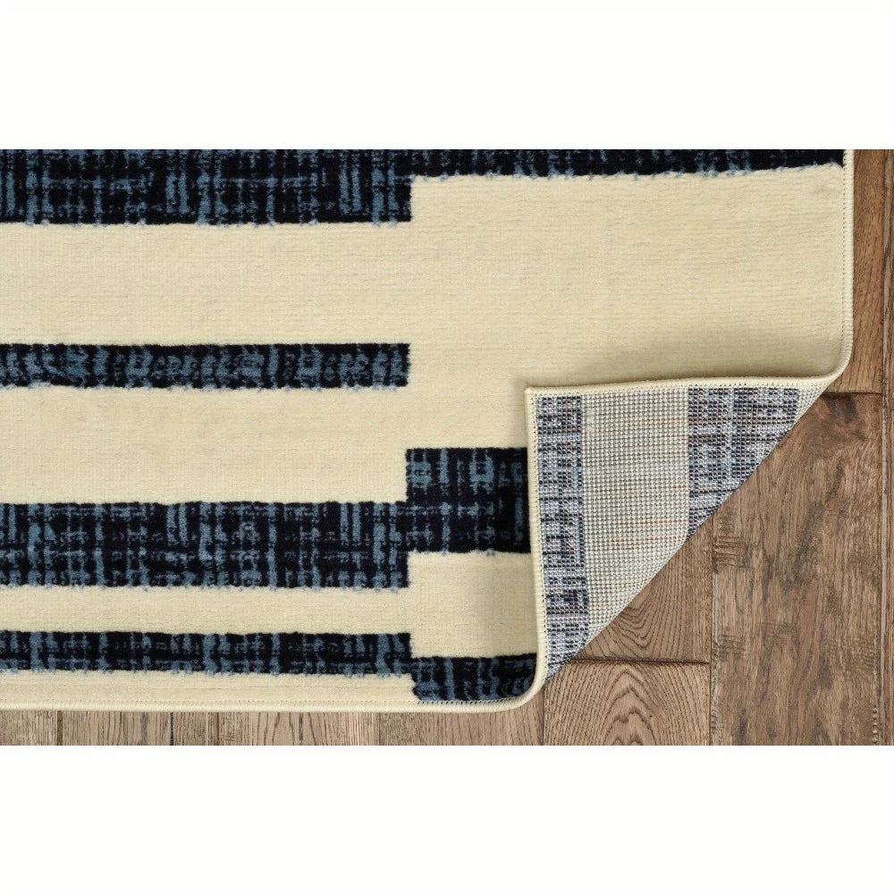 Capri Leslie – Transitional Striped Area Rug (43"x73")
