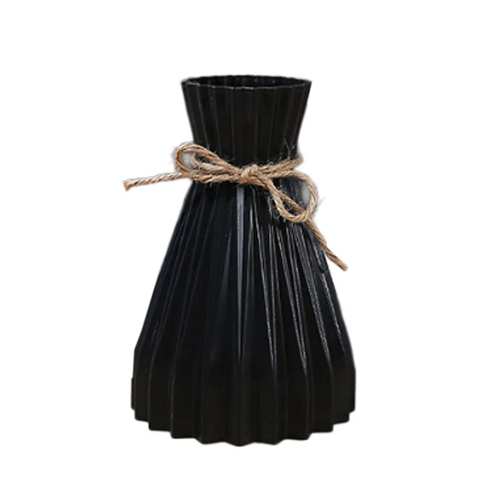 Nordic Bloom – Donut-Shaped Circle Vase (Plastic)