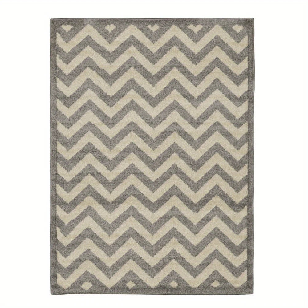 Corfu Chevron – Grey & Cream Geometric Area Rug (44"x6")